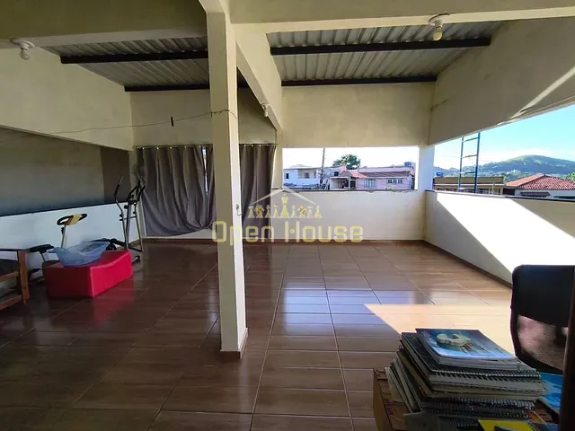 Casa com 747m² 3 quartos e 2 banheiros, à venda, no bairro Roselândia em Barra Mansa