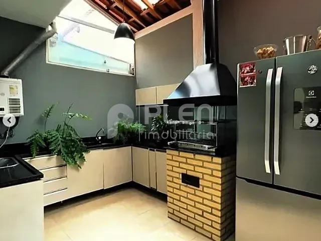 Casa 3 quartos e 3 banheiros, à venda, no bairro Jardim Leonor Mendes de Barros em São Paulo