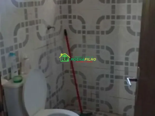 Casa com 573m² 4 quartos e 3 banheiros, à venda, no bairro Fátima em Teresina