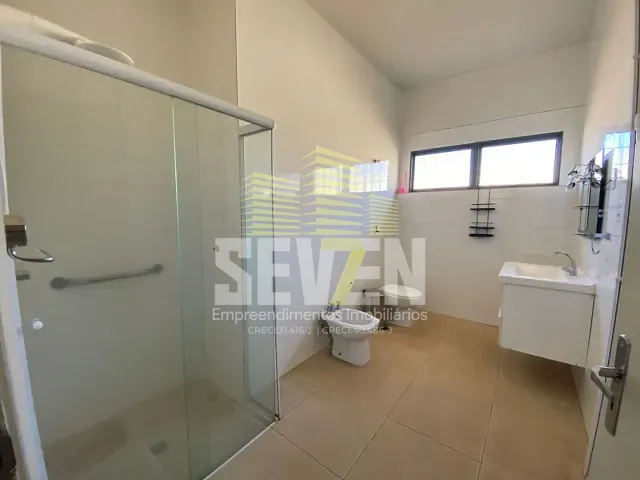 Casa com 400m², à venda ou para alugar, no bairro Alto Higienópolis em Bauru