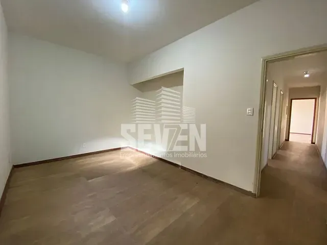 Casa com 400m², à venda ou para alugar, no bairro Alto Higienópolis em Bauru