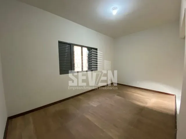 Casa com 400m², à venda ou para alugar, no bairro Alto Higienópolis em Bauru