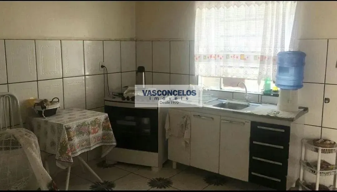 Casa, 3 quartos, 250 m² - Foto 1