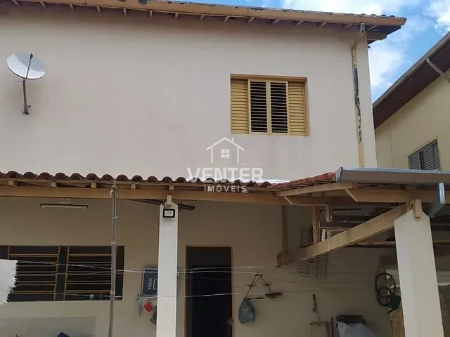 Sobrado com 371m² 4 quartos e 2 banheiros, à venda, no bairro Jaboticabeiras em Taubaté