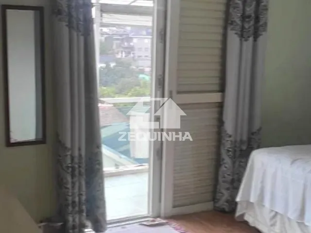 Casa com 125m² 2 quartos e 4 banheiros, à venda, no bairro Jardim D´abril em Osasco