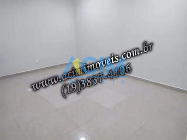Casa com 300m² 8 quartos e 5 banheiros, à venda, no bairro Centro em Jaguariúna
