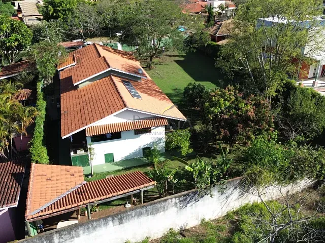 Casa 3 quartos e 4 banheiros, à venda, no bairro Jardim Santos Reis em Piracaia