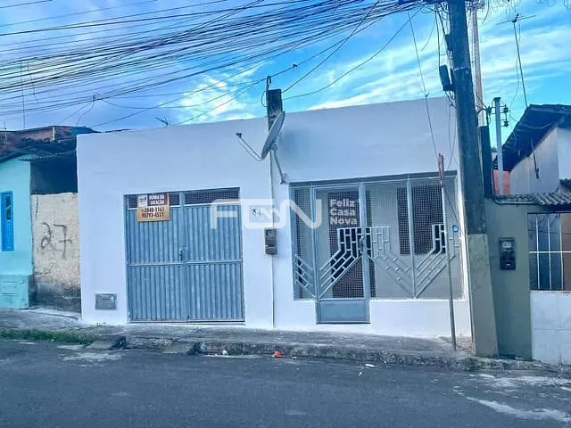 Casa 2 quartos e 1 banheiro, à venda ou para alugar, no bairro Centro em Camaçari