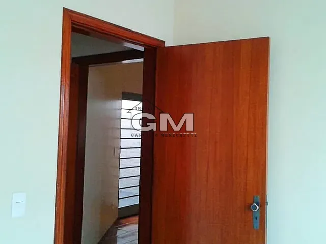 Casa com 142m² 2 quartos e 2 banheiros, à venda, no bairro Vila Tibério em Ribeirão Preto