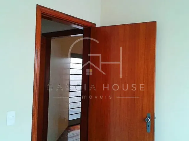 Casa com 142m² 2 quartos e 2 banheiros, à venda, no bairro Vila Tibério em Ribeirão Preto