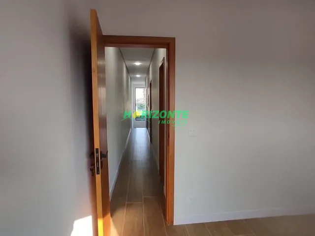 Casa com 125m² 3 quartos e 2 banheiros, à venda, no bairro Jardim das Indústrias em São José dos Campos
