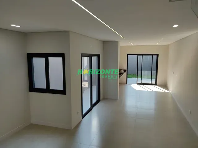 Casa com 125m² 3 quartos e 2 banheiros, à venda, no bairro Jardim das Indústrias em São José dos Campos