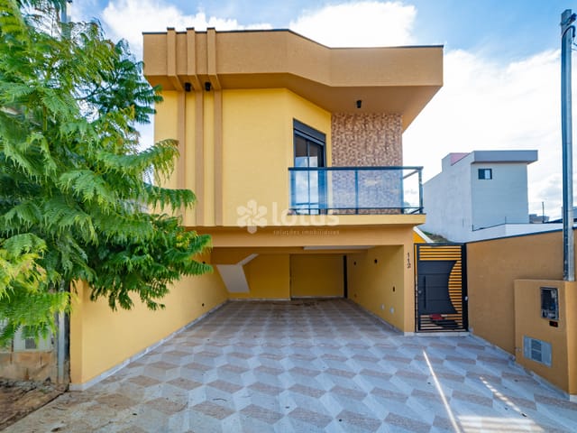 Casa com 150m² 3 quartos e 2 banheiros, à venda, no bairro Centro em Cajamar