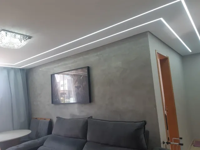 Casa 2 quartos e 2 banheiros, à venda, no bairro Parque Xangri-Lá em Contagem