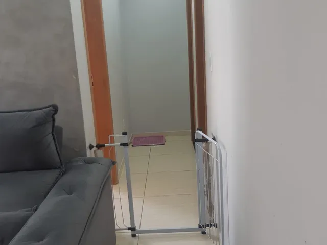 Casa 2 quartos e 2 banheiros, à venda, no bairro Parque Xangri-Lá em Contagem