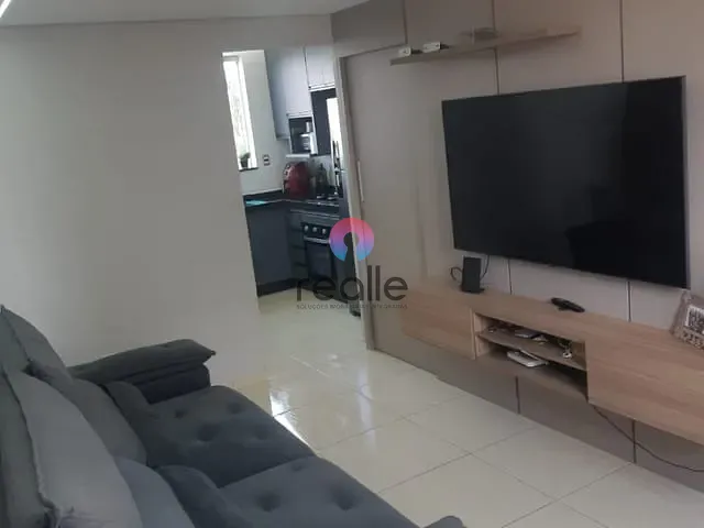 Casa 2 quartos e 2 banheiros, à venda, no bairro Parque Xangri-Lá em Contagem