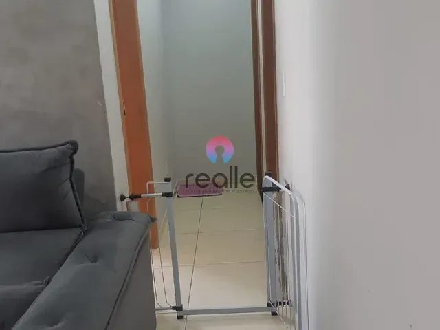 Casa 2 quartos e 2 banheiros, à venda, no bairro Parque Xangri-Lá em Contagem