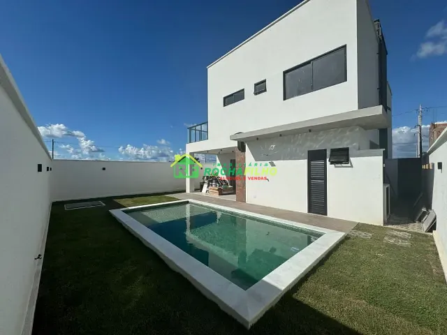 Casa com 220m² 4 quartos e 4 banheiros, à venda, no bairro Socopo em Teresina