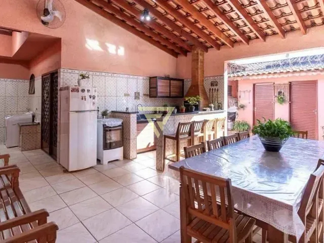 Casa com 196m² 3 quartos e 3 banheiros, à venda, no bairro Jardim Alexandre Balbo em Ribeirão Preto