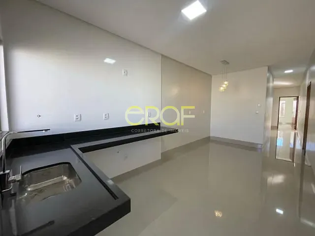 Casa com 225m² 3 quartos e 2 banheiros, à venda, no bairro Setor C Jardim Bela Vista em Formosa