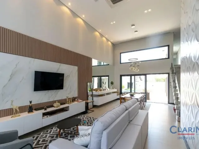 Casa 3 quartos e 7 banheiros, à venda, no bairro Vila Bancária em Campo Largo