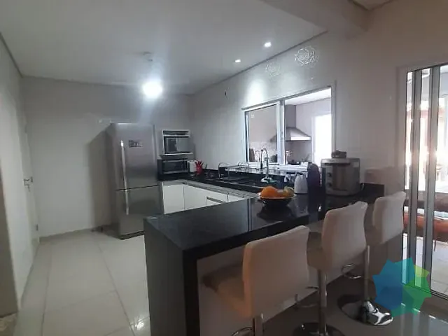 Casa com 251m² 3 quartos e 4 banheiros, à venda, no bairro Salto de São José em Salto