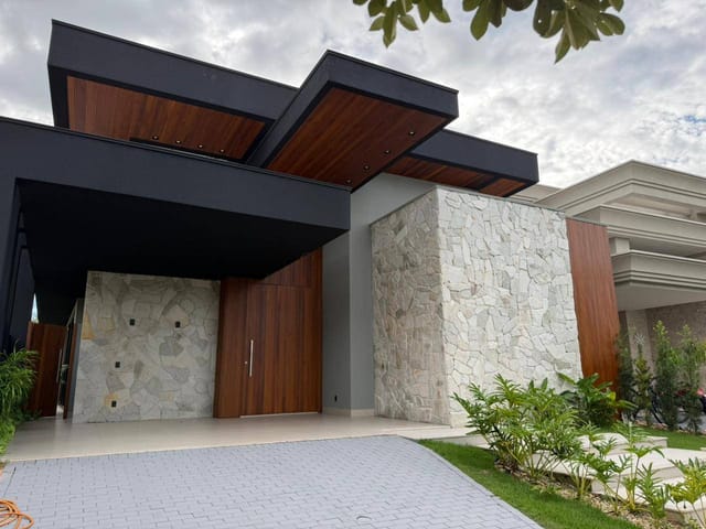 Casa com 355m² 3 quartos e 1 banheiro, à venda, no bairro Alameda das Cores Residencial em Sinop