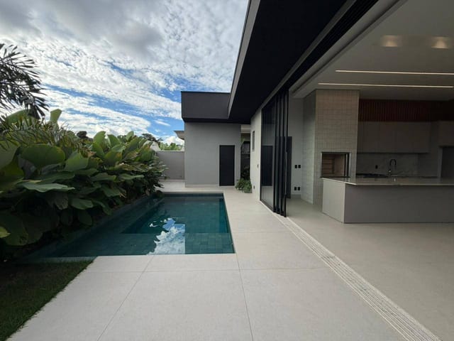 Casa com 355m² 3 quartos e 1 banheiro, à venda, no bairro Alameda das Cores Residencial em Sinop