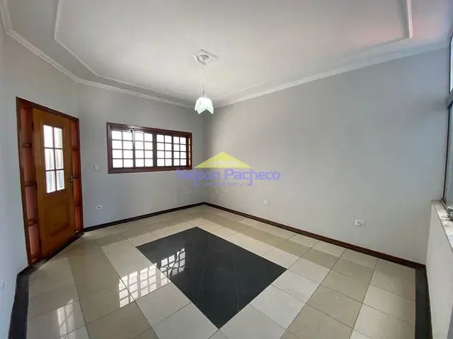 Casa com 350m² 3 quartos e 3 banheiros, à venda, no bairro Ribeirão em Capivari
