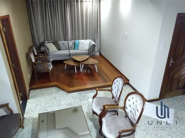 Casa 5 quartos e 4 banheiros, à venda, no bairro Vila Mury em Volta Redonda