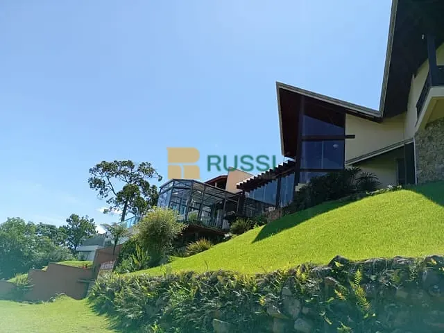 Casa com 1260m² 5 quartos e 6 banheiros, à venda, no bairro Centro em Igaratá