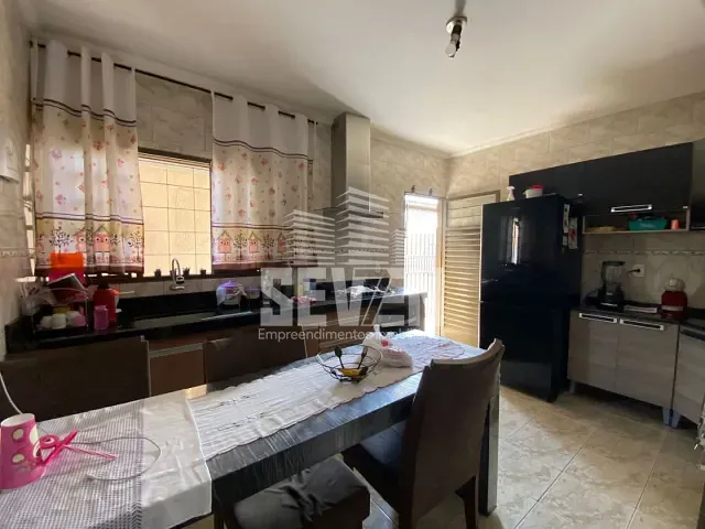 Casa com 182m² 3 quartos e 2 banheiros, à venda, no bairro Jardim Eldorado em Bauru