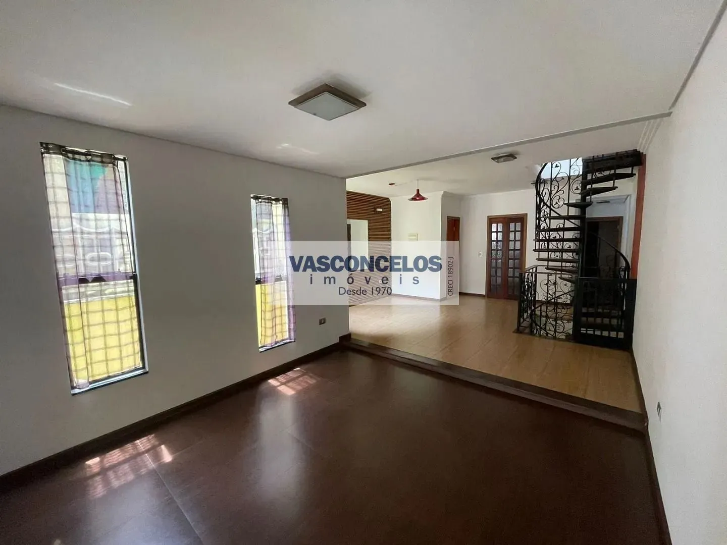 Casa, 4 quartos, 170 m² - Foto 1