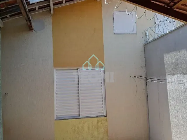 Casa com 165m² 2 quartos e 1 banheiro, à venda, no bairro Jardim Santa Tereza em Taubaté