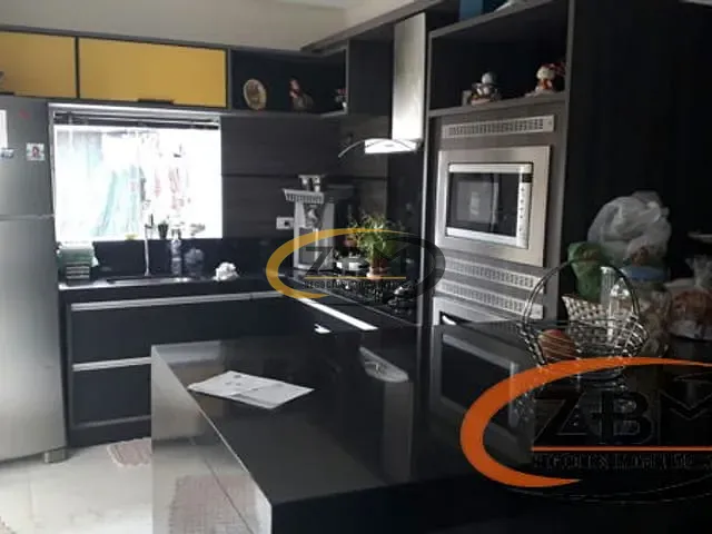 Casa com 300m² 3 quartos e 3 banheiros, à venda, no bairro Jardim São Tomás em Londrina