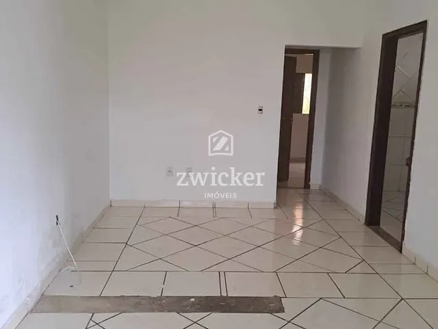 Casa com 200m² 3 quartos e 2 banheiros, à venda, no bairro Vila Jardim Celina em Bauru