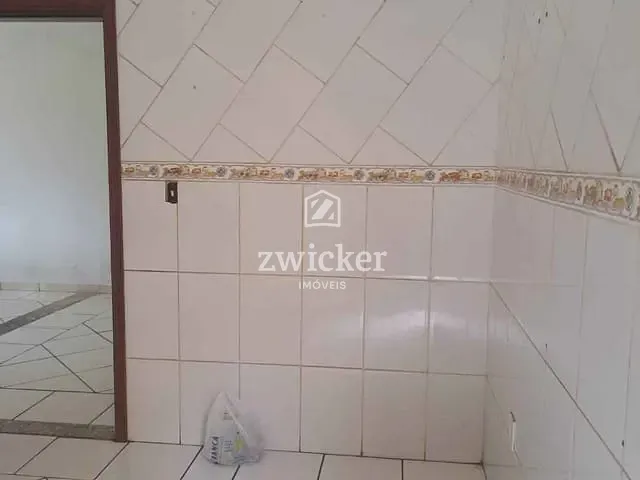 Casa com 200m² 3 quartos e 2 banheiros, à venda, no bairro Vila Jardim Celina em Bauru