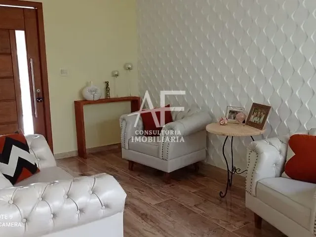 Casa com 300m² 2 quartos e 2 banheiros, à venda, no bairro Jardim Independência em Taubaté