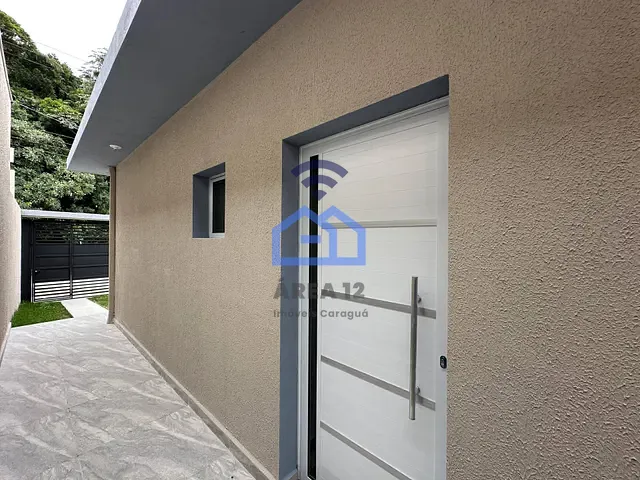 Casa com 125m² 2 quartos e 3 banheiros, à venda, no bairro Jardim Itaúna em Caraguatatuba
