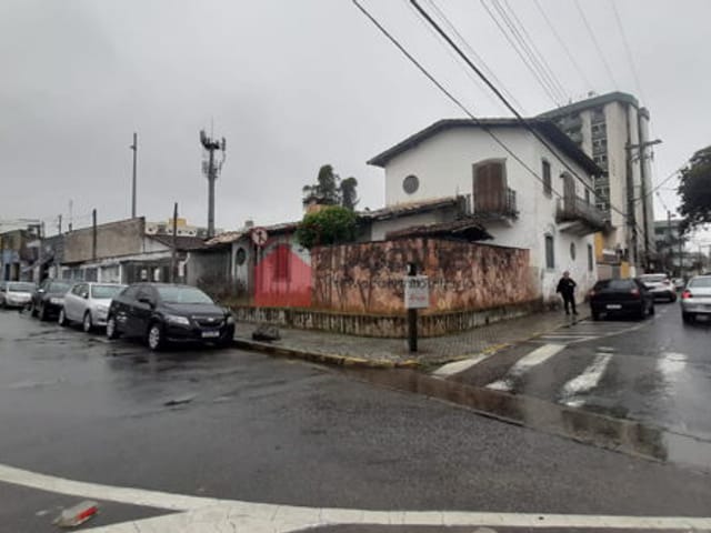 Casa com 354m², à venda, no bairro Centro em Pindamonhangaba