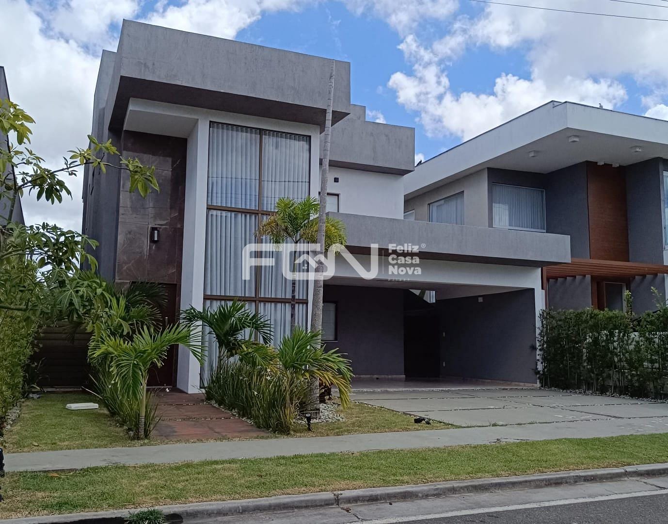 Casa, 4 quartos, 195 m² - Foto 1