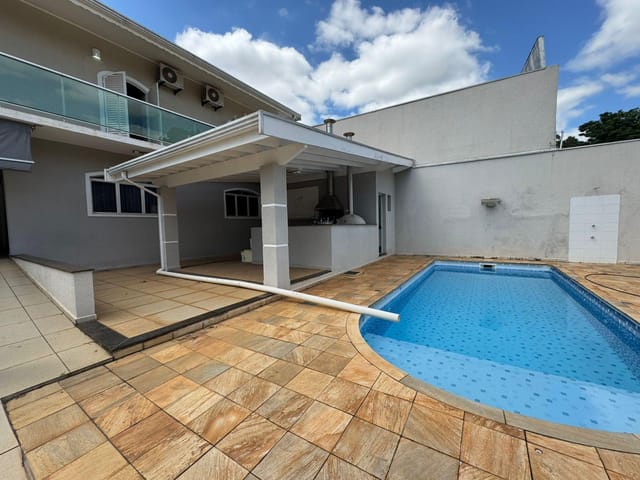 Sobrado com 363m² 4 quartos e 3 banheiros, à venda, no bairro Jardim Eulina em Campinas