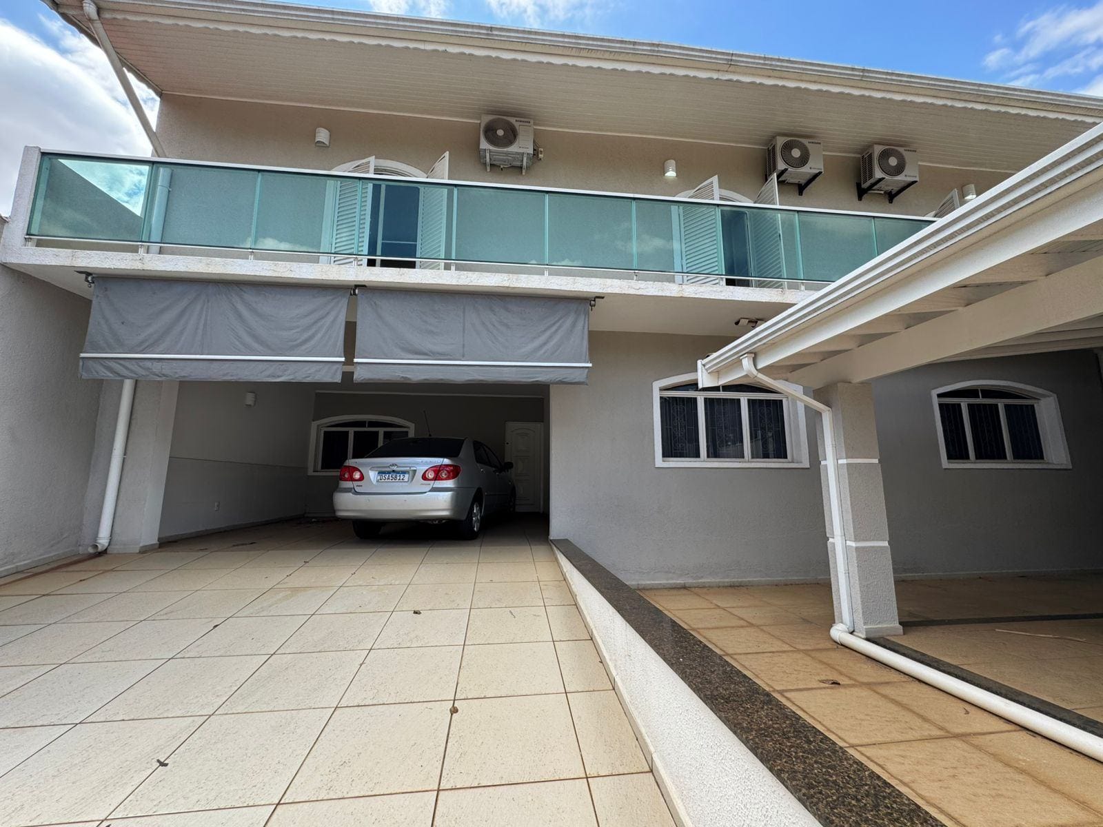 Sobrado, 4 quartos, 301 m² - Foto 1
