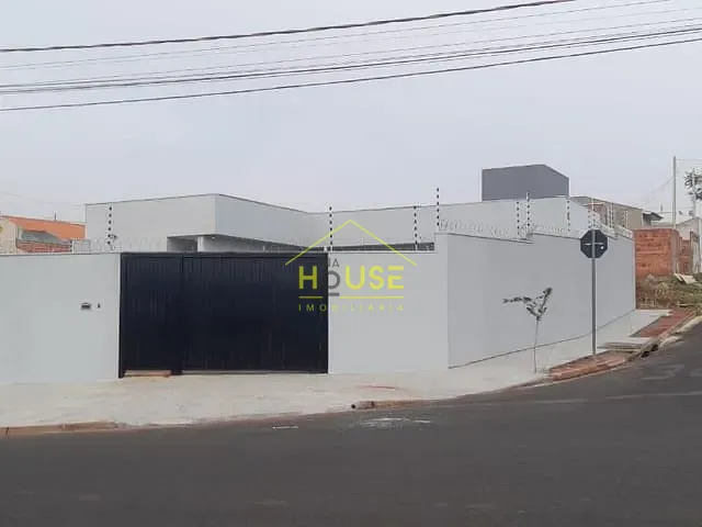 Casa com 275m² 2 quartos e 2 banheiros, à venda, no bairro BURITIS em São José do Rio Preto