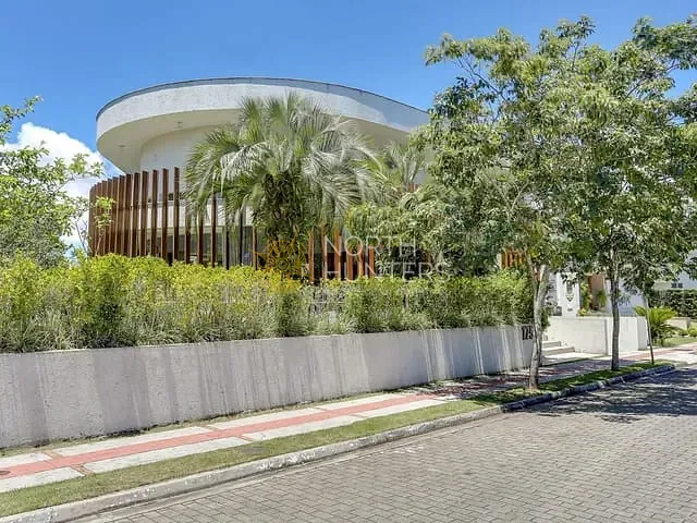 Casa com 300m² 3 quartos e 6 banheiros, à venda, no bairro Jurerê Internacional em Florianópolis