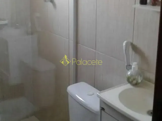 Casa 3 quartos e 1 banheiro, à venda, no bairro Parque Senhor do Bonfim em Taubaté