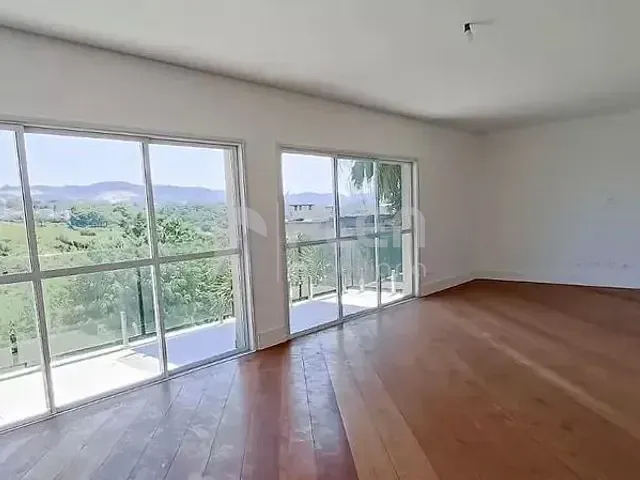 Casa 4 quartos e 6 banheiros, à venda, no bairro Alphaville em Santana de Parnaíba