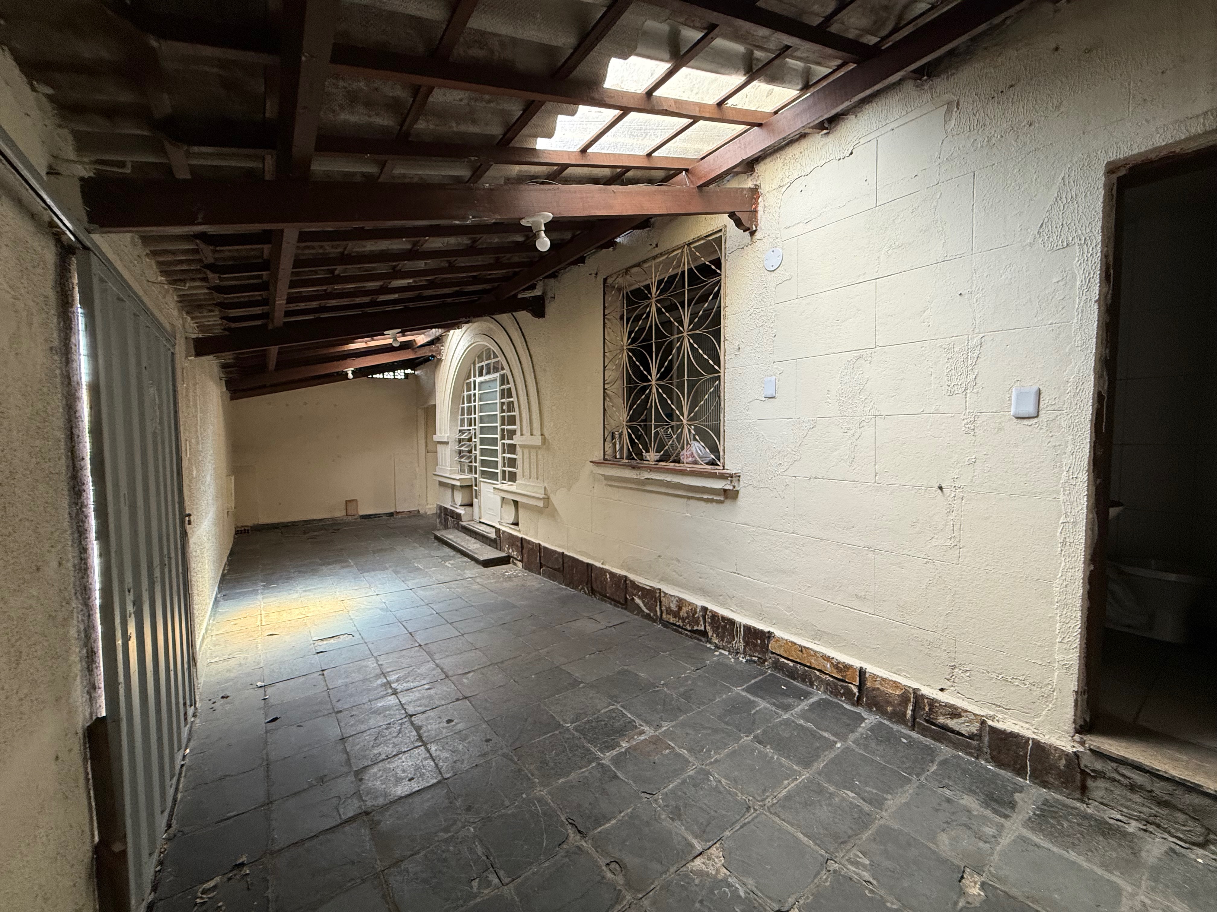 Casa, 1 quarto, 237 m² - Foto 3