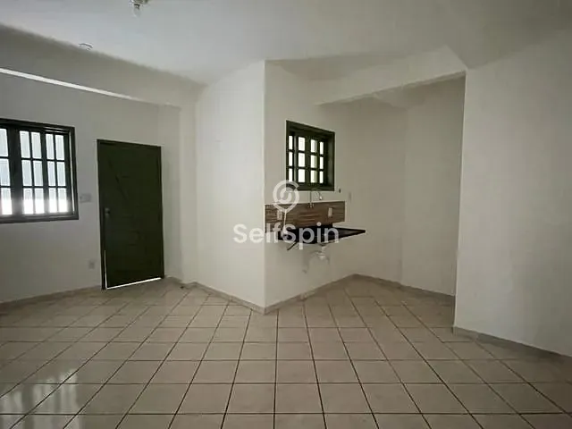 Casa com 50m² 2 quartos e 1 banheiro, para alugar, no bairro Piratininga em Niterói