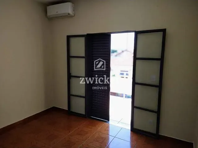 Casa com 330m² 3 quartos e 3 banheiros, à venda, no bairro Jardim Bela Vista em Bauru